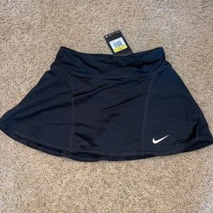 Nike flouncy tennis skirt